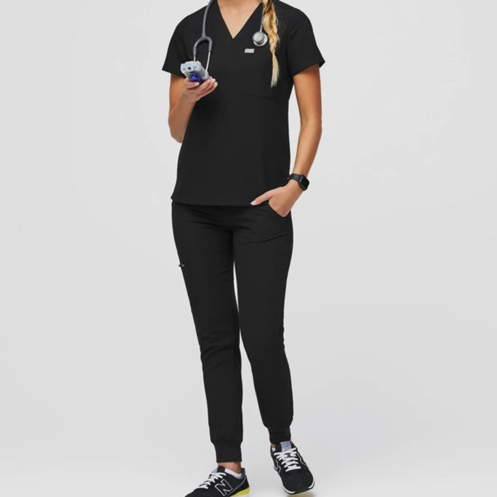 ⚫️ Black Figs Scrubs ⚫️